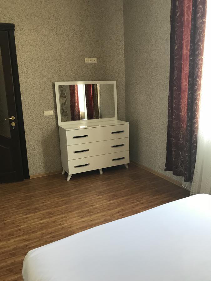 Nani'S Sweet Home バトゥーミ エクステリア 写真